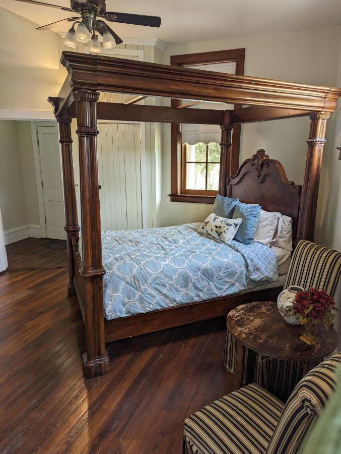 Arcadia Academy Bed & Breakfast Bagian luar foto