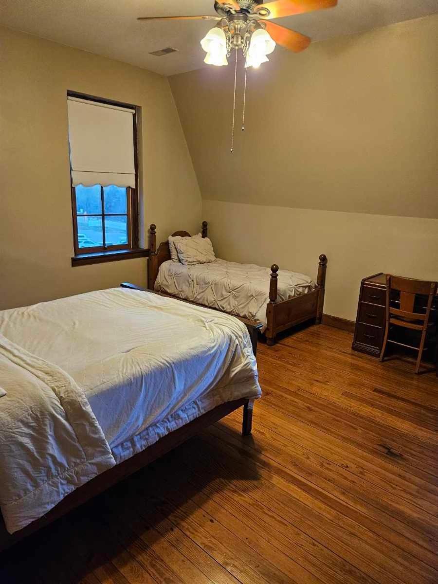 Arcadia Academy Bed & Breakfast Bagian luar foto